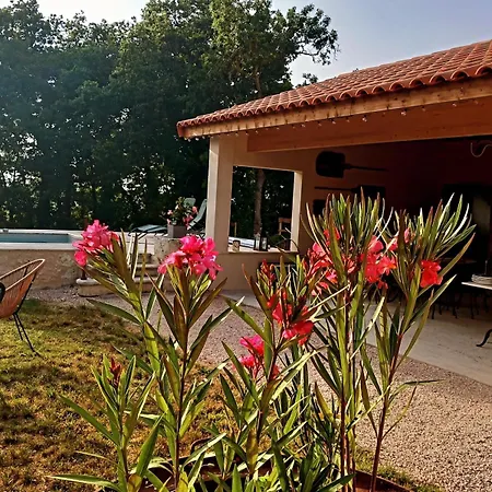 En Gélion Hébergement de vacances *